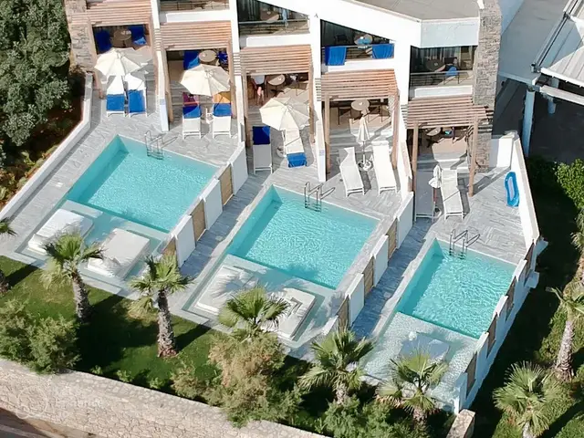 The Island Hotel | Villas